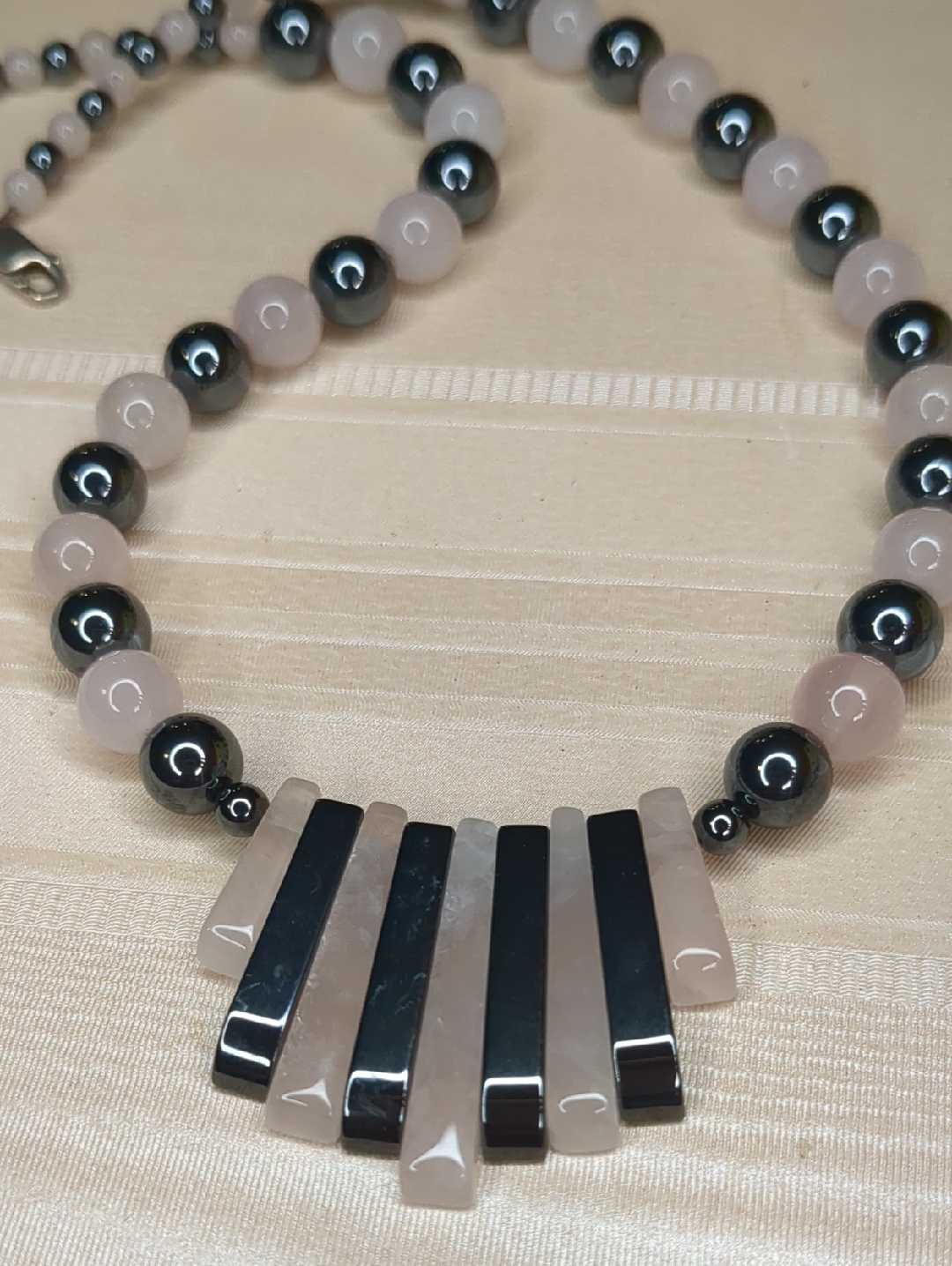 Womenâs Rose Quartz And Hematite Necklace Fringe Pendant